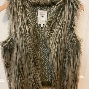 Guess faux fur vest